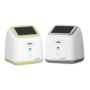 Contador automático de células Bioer CountCell 600P sobre fondo blanco