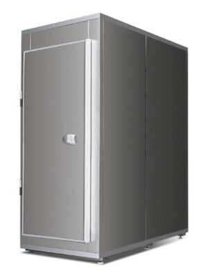 Cámara mortuoria refrigerada 3 cuerpos 1 puerta Fiocchetti visto de frente