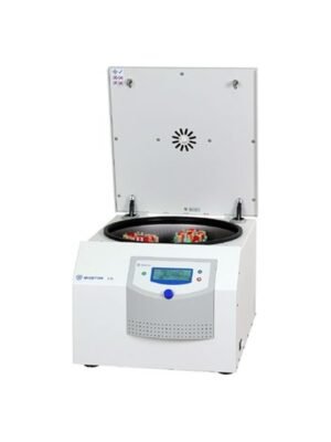 Centrífuga de gran volumen Sigma 4-5L con la tapa abierta