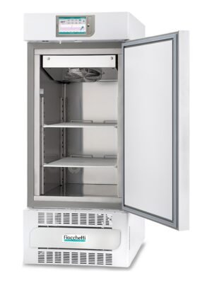 Congelador de laboratorio -35°C Fiocchetti SUPERARTIC 250 con la puerta abierta