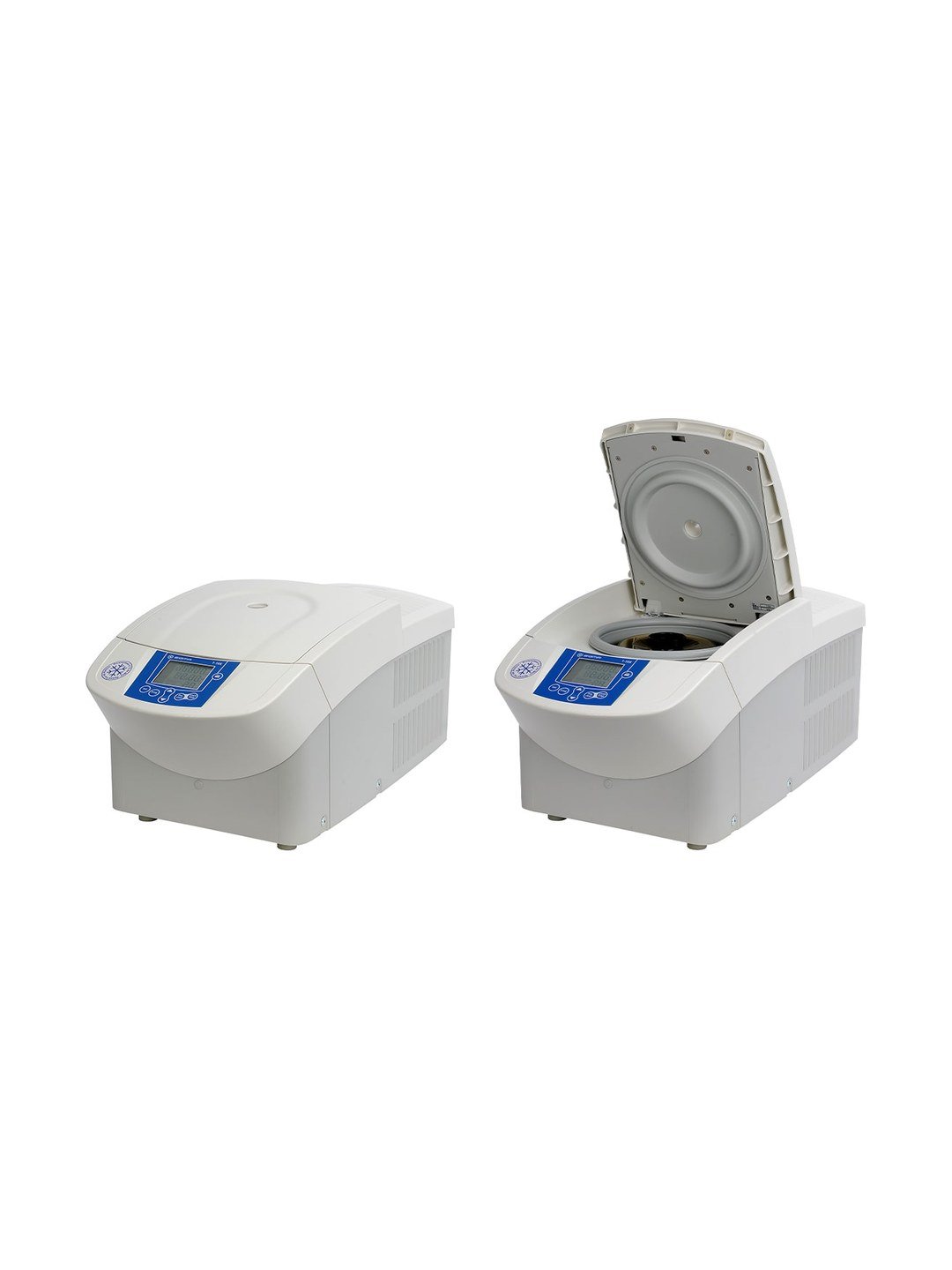 microcentrifuga-refrigerada-sigma-1-16k-cerrada con la tapa abierta