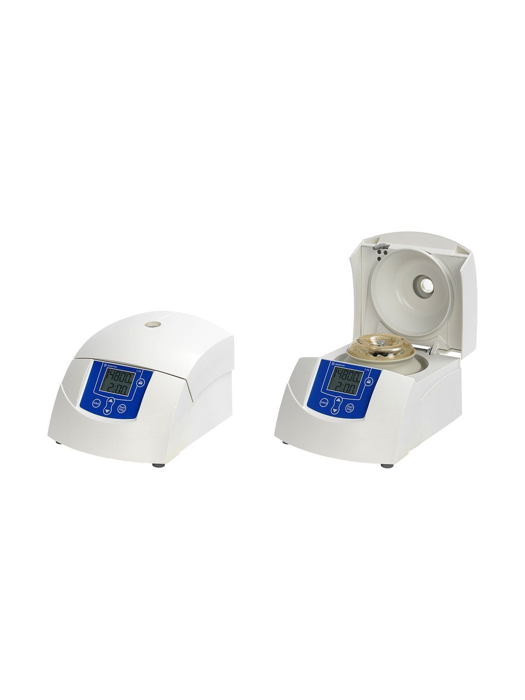 microcentrifuga-sigma-1-14-cerrada con la tapa abierta