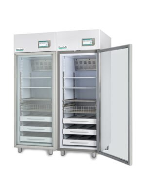Refrigerador de doble temperatura Fiocchetti MEDIKA 2T 1500 con las puertas abiertas