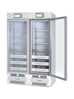 Refrigerador de doble temperatura Fiocchetti MEDIKA 2T 800 con las puertas abiertas