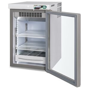 Refrigerador de farmacia Fiocchetti MEDIKA 140 con la puerta abierta