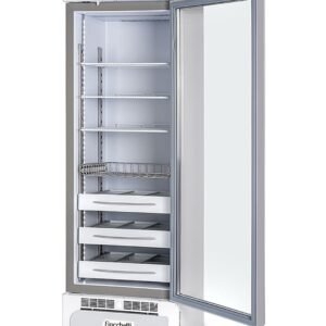 Refrigerador de farmacia Fiocchetti MEDIKA 400 con la puerta abierta