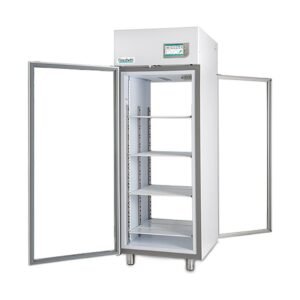 Refrigerador de paso Fiocchetti MEDIKA 700 PT con las puertas abiertas Refrigerador de paso Fiocchetti MEDIKA 700 PT con las puertas abiertas