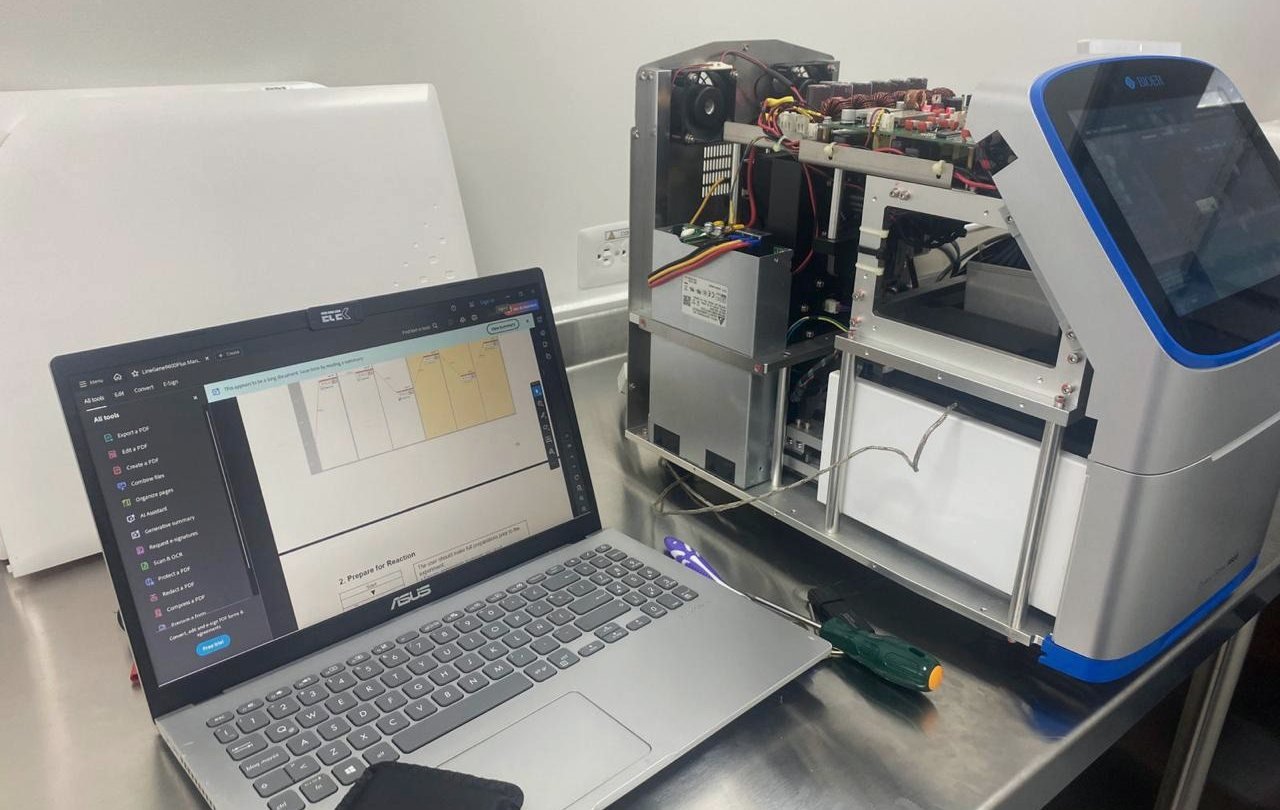Diagnóstico de un equipo de laboratorio con software del fabricante