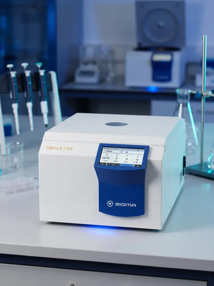 Centrífuga de sobremesa en laboratorio